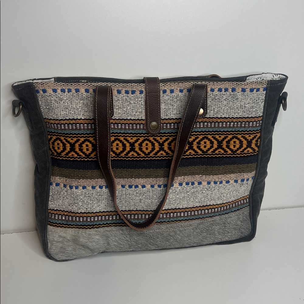 Myra Bag Mello Weekender Bag View 5